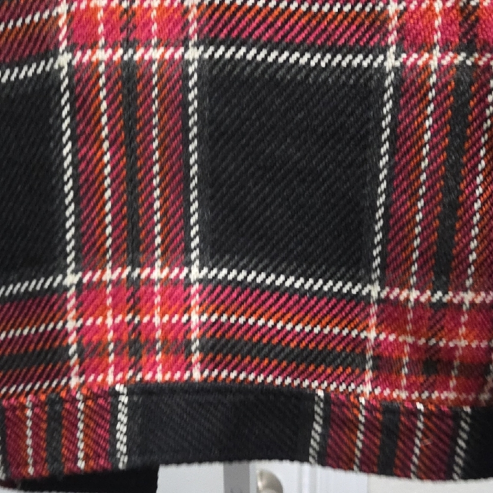 Velvet by Graham & Spencer Red & Black Plaid Cropped Jacket - Picture 7 of 7